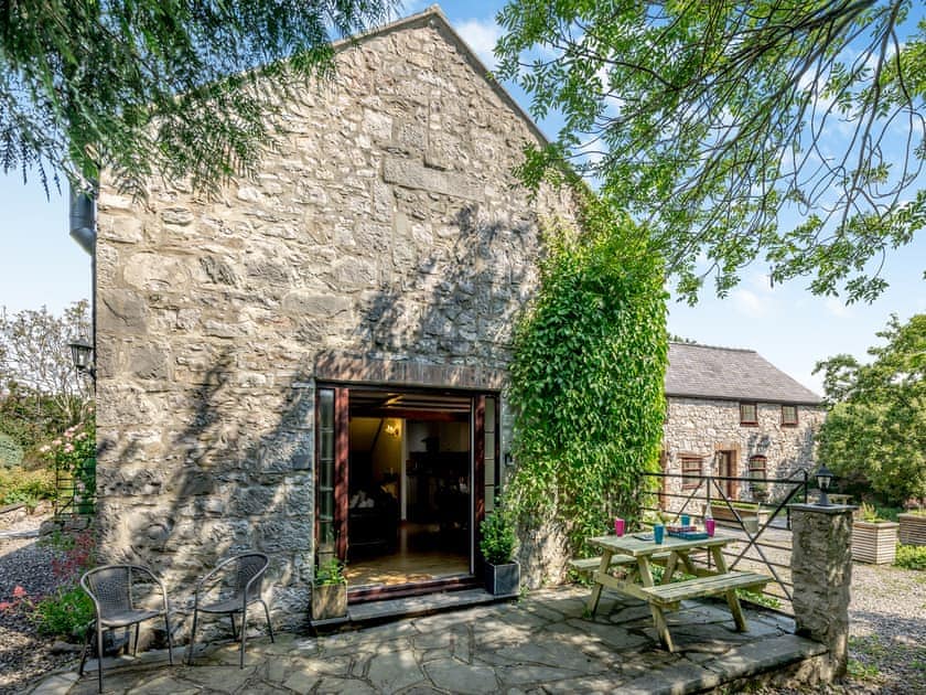 Exterior | Lavender Cottage - Pen y Bryn Farm and Holiday Cottages, Betws Yn Rhos