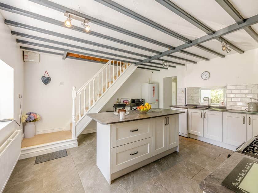 Kitchen | The Farmhouse - Pen y Bryn Farm and Holiday Cottages, Betws Yn Rhos