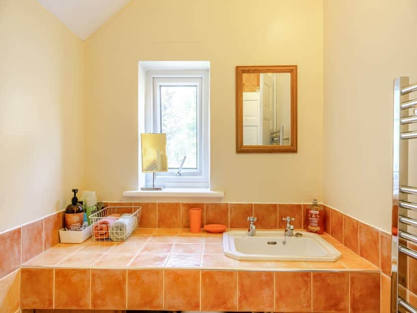 Bathroom | The Farmhouse - Pen y Bryn Farm and Holiday Cottages, Betws Yn Rhos