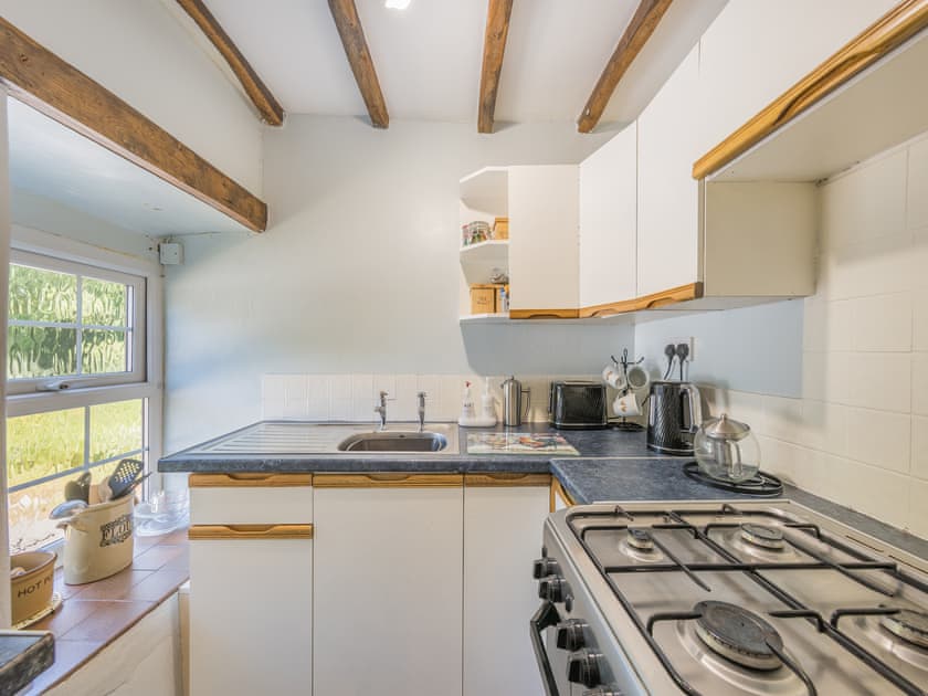 Kitchen | Primrose Cottage - Pen y Bryn Farm and Holiday Cottages, Betws Yn Rhos