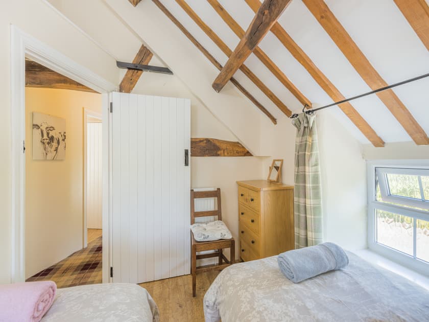 Twin bedroom | Primrose Cottage - Pen y Bryn Farm and Holiday Cottages, Betws Yn Rhos