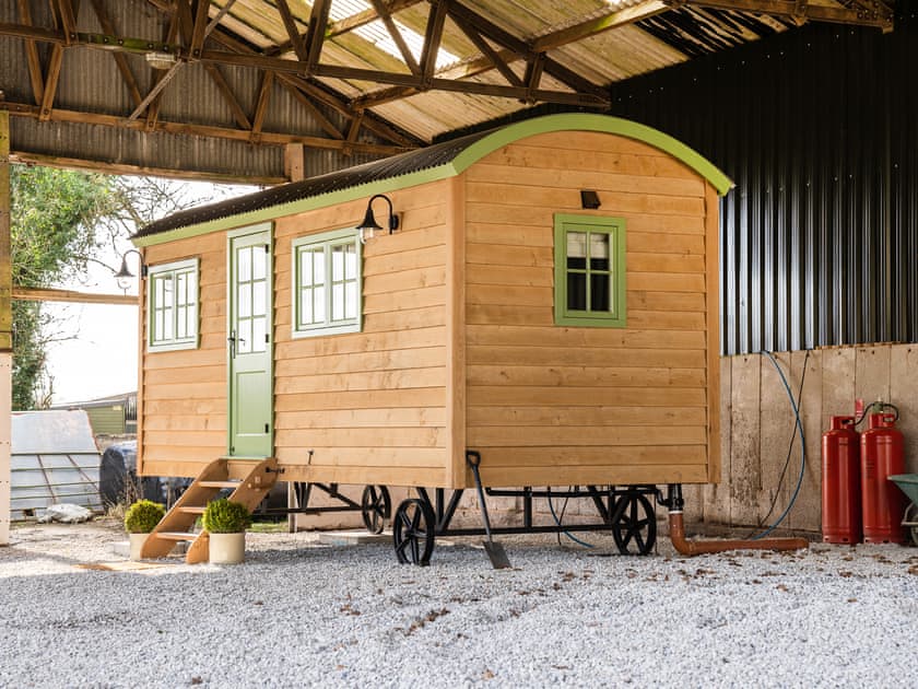 Exterior | Shepherds Hut at Northcombe Farm, Beaworthy