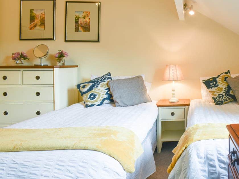 Twin bedroom | Church View, Skipton