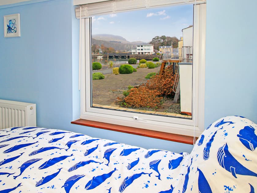 Twin bedroom | Dros Y Dwr, Porthmadog