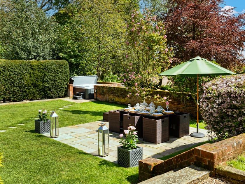 Sitting-out-area | Upper Wing - Gresham Hall Estate, Gresham, near Sheringham