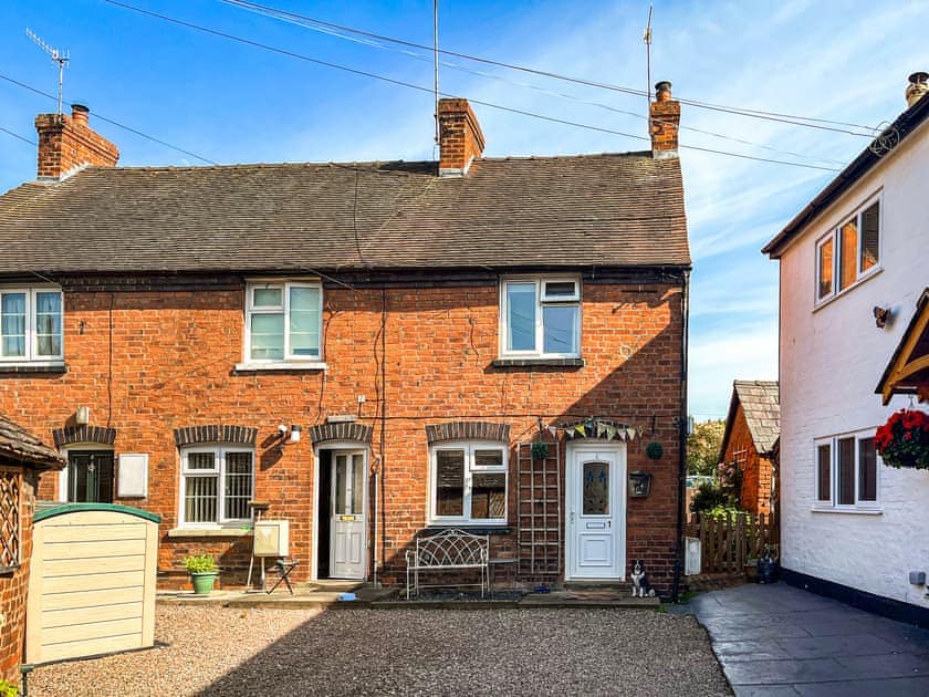 Star Yard in Tenbury Wells | Cottages.com