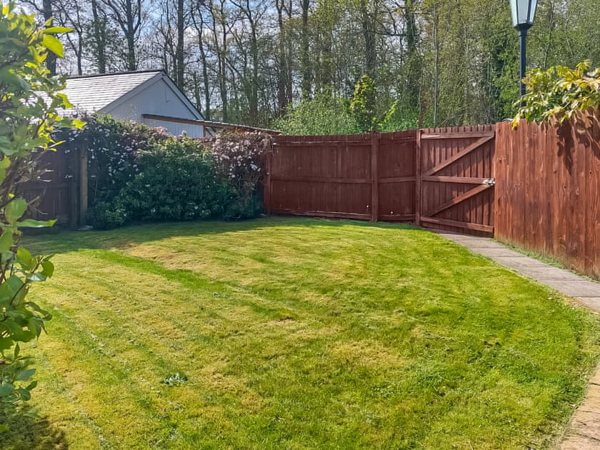 Garden | Lake View - Little Dunley Cottages, Bovey Tracey