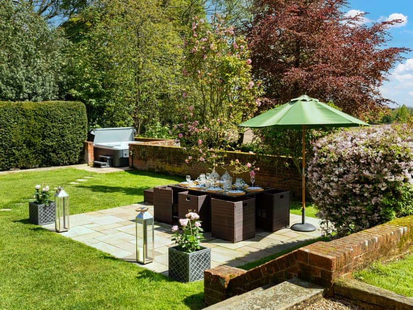 Sitting-out-area | Middle Wing - Gresham Hall Estate, Gresham, near Sheringham