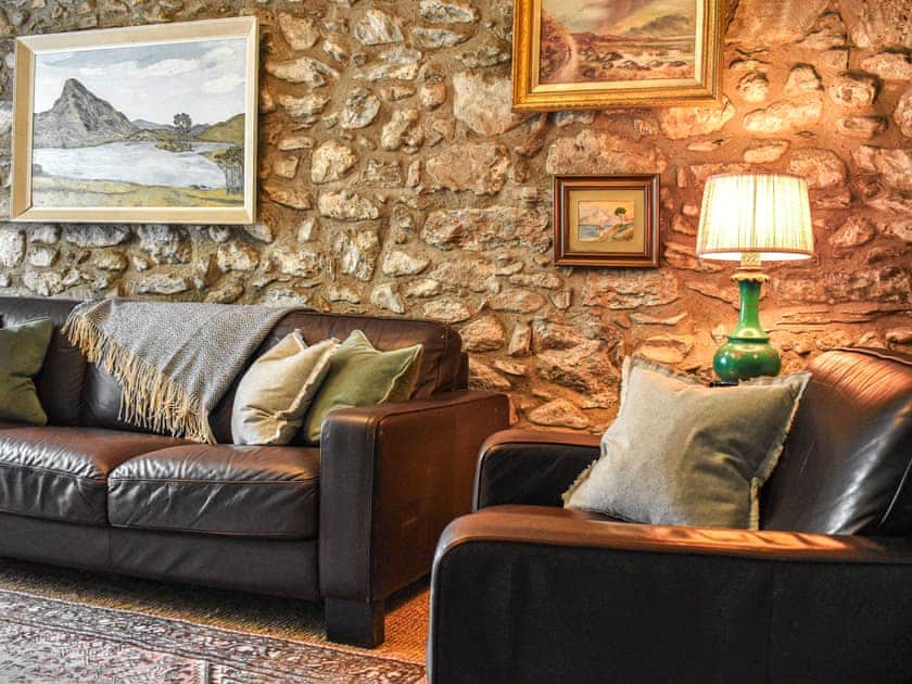 Inviting living room | Enlli, Llanuwchllyn, near Bala