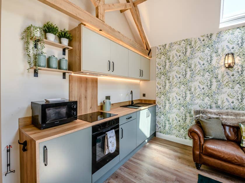Kitchen area | The Roost - Fieldhouse Farm Cottages, Skirlaugh