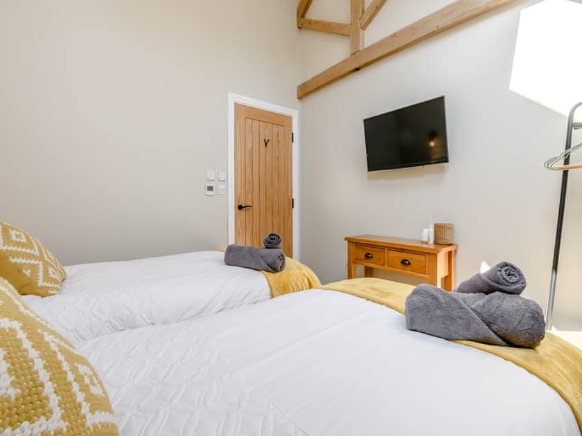 Twin bedroom | The Roost - Fieldhouse Farm Cottages, Skirlaugh