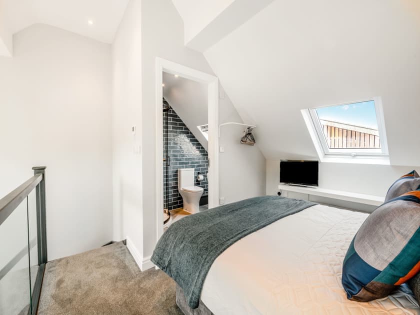 Double bedroom | The Hive - Fieldhouse Farm Cottages, Skirlaugh
