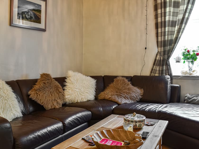 Living room | Hunter’s Lodge, Cynheidre