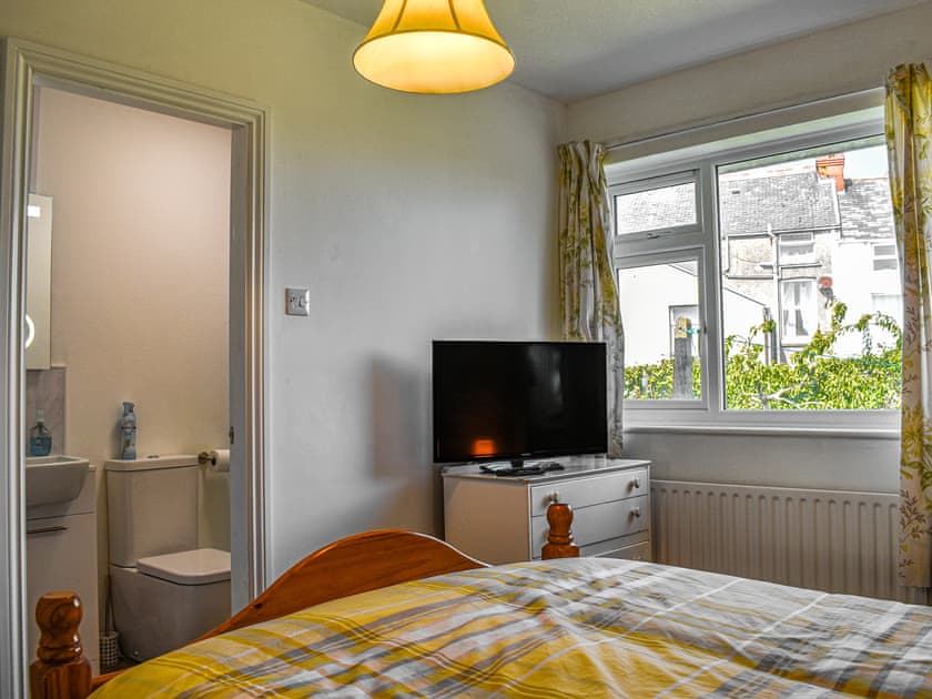 Double bedroom | Teazles, Peel