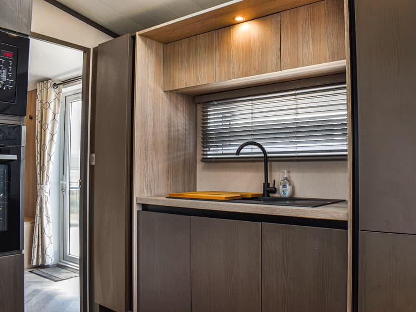 Kitchen area | Holywell Sunset, Newquay