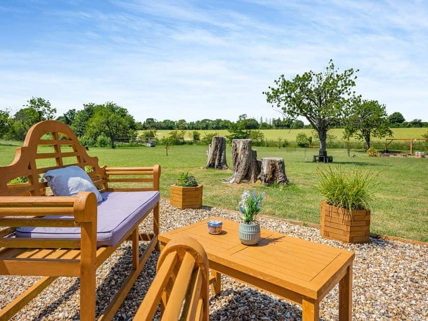 Sitting-out-area | Jasmine Lodge - The Orchard Luxury Lodges, Hadleigh