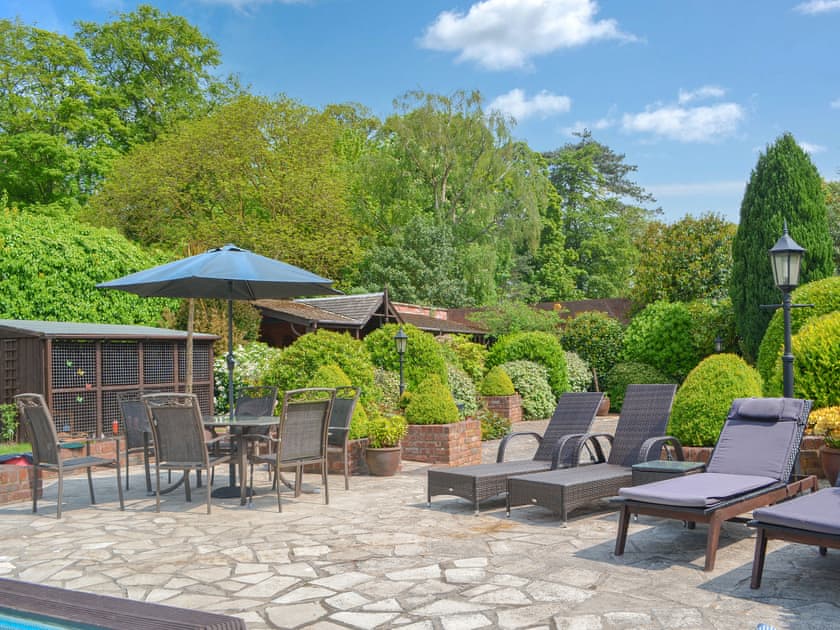 Sitting-out-area | Wold Retreat - Wold Cottage, Nafferton, near Bridlington