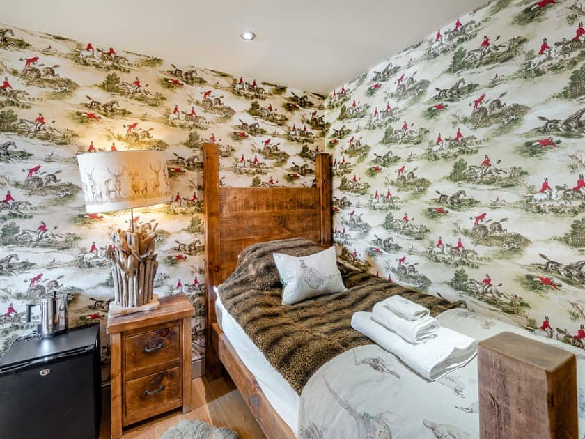 Single bedroom | Croxton Lodge & Curlews Nest, Croxton Kerrial, Near Grantham