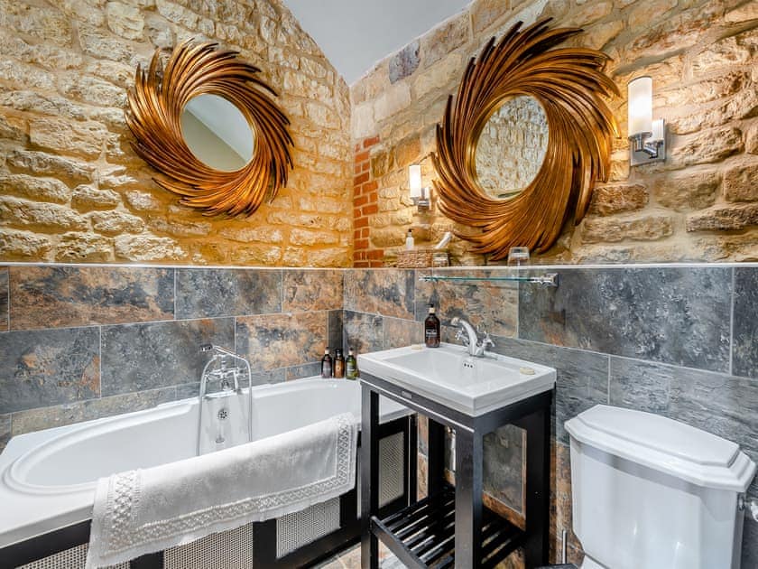 Bathroom | Croxton Lodge & Curlews Nest, Croxton Kerrial, Near Grantham