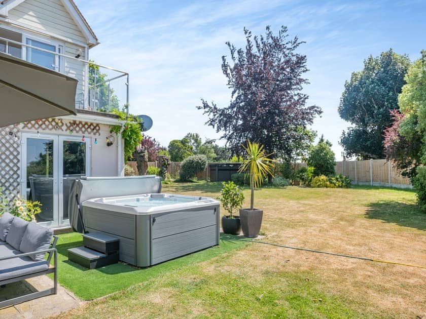 Hot tub | Rydal House, St Osyth, near Clacton-on-Sea