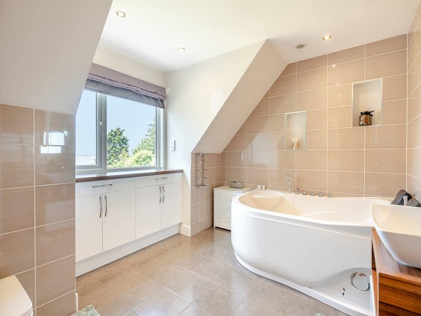 Bathroom | Rydal House, St Osyth, near Clacton-on-Sea