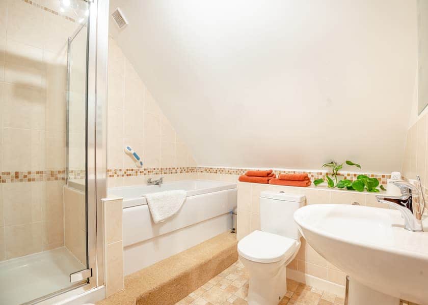 Bathroom | Woodlands, Newent