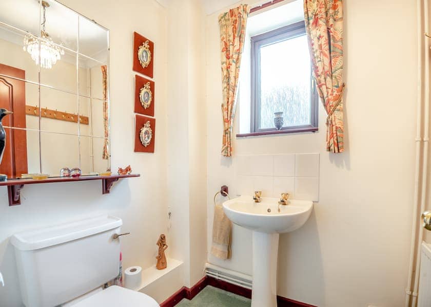 Downstairs Cloakroom  | Woodlands, Newent