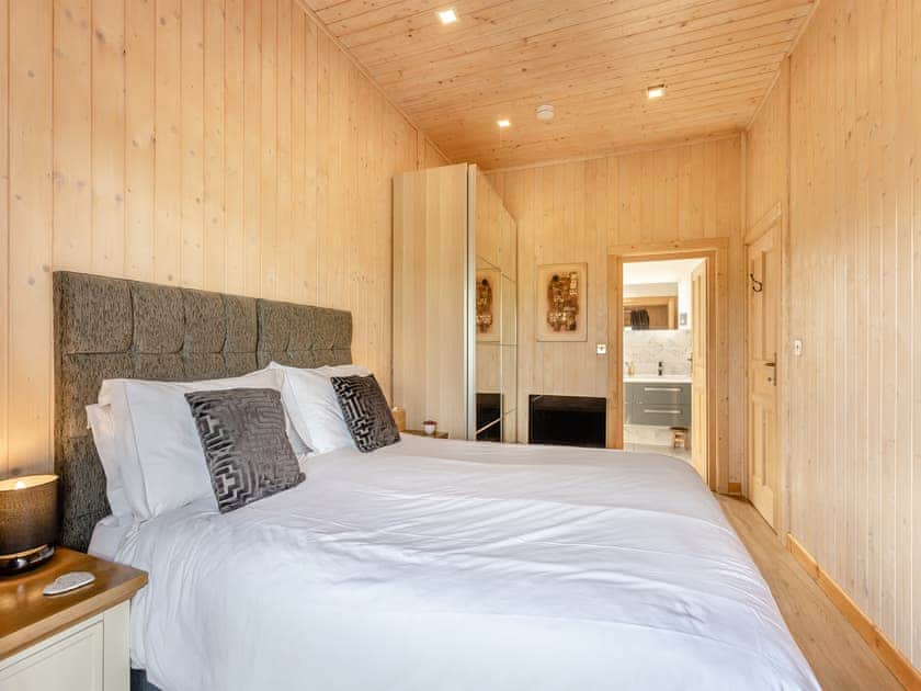 Double bedroom | Bramble Lodge - The Orchard Luxury Lodges, Hadleigh