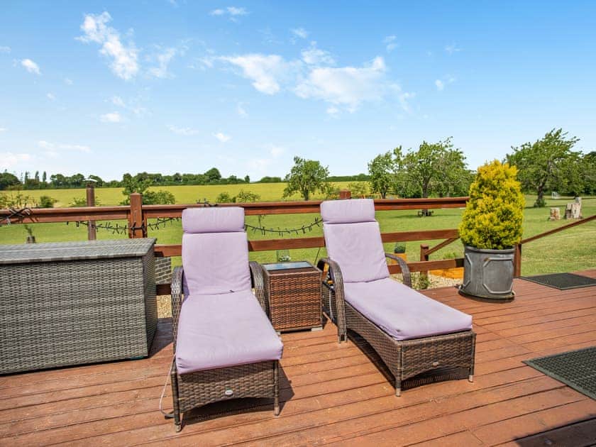 Sitting-out-area | Honeysuckle Lodge - The Orchard Luxury Lodges, Hadleigh