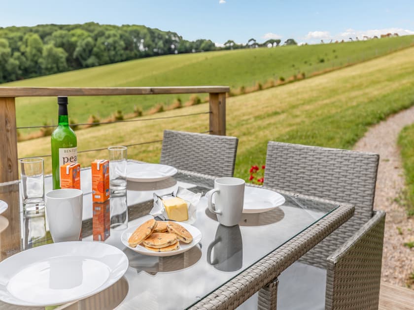 Sitting-out-area | Pod Two - Darnells Luxury Glamping, Ross-on-Wye