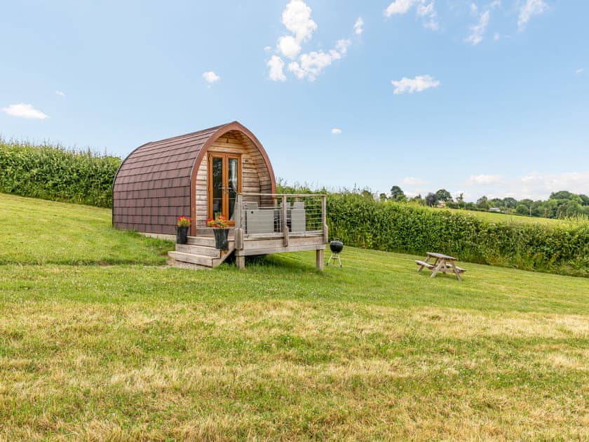 Exterior | Pod One - Darnells Luxury Glamping, Ross-on-Wye