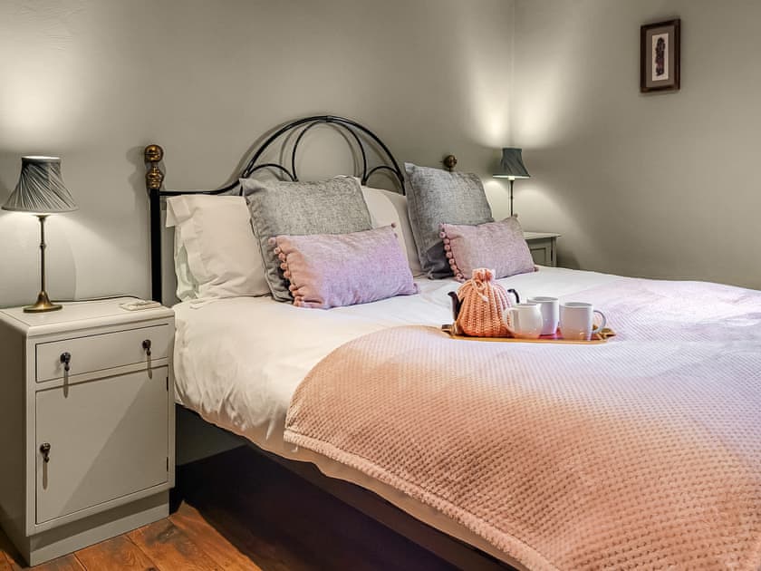 Double bedroom | The Old Byre, Thorncliffe, near Leek