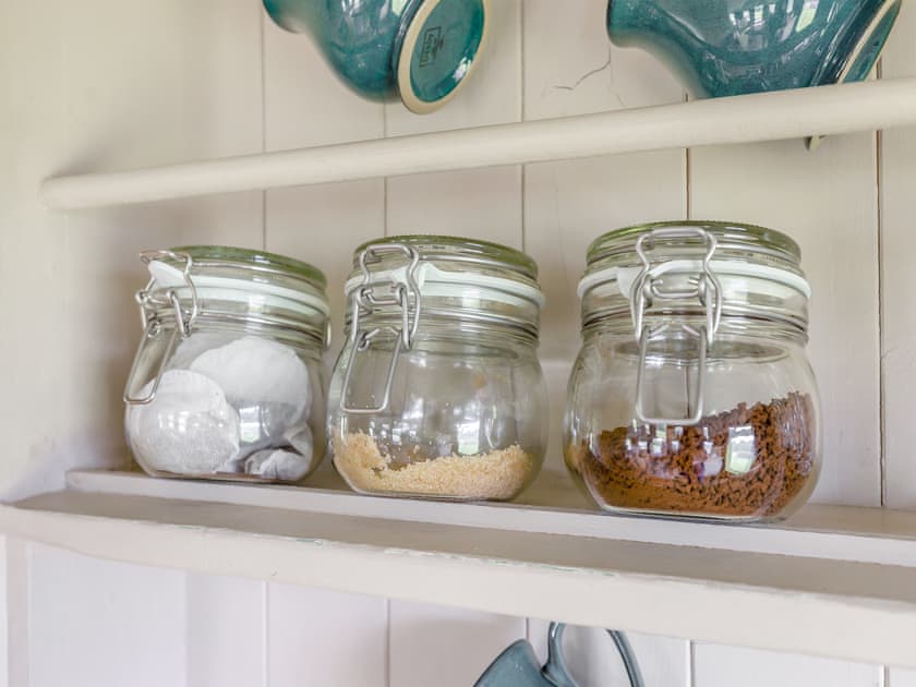 Kitchen area | Safari Lodge Two - Darnells Luxury Glamping, Ross-on-Wye