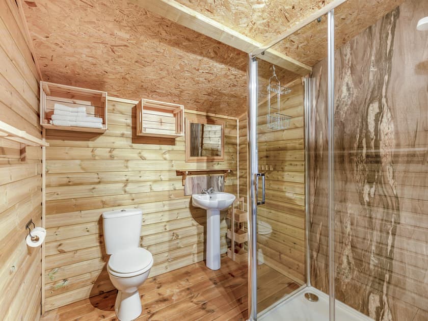 Shower room | Safari Lodge Two - Darnells Luxury Glamping, Ross-on-Wye