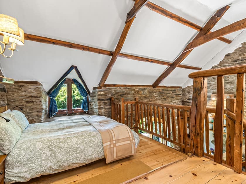Double bedroom | Ysgubor Ganol - Fron Isaf Cottages, Llanglydwen, near Narberth