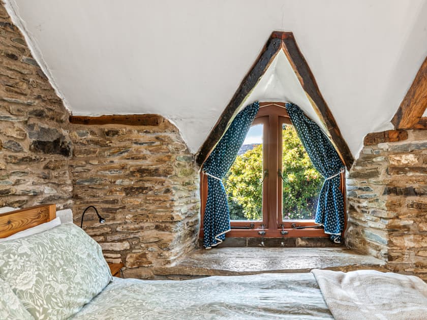 Double bedroom | Ysgubor Ganol - Fron Isaf Cottages, Llanglydwen, near Narberth