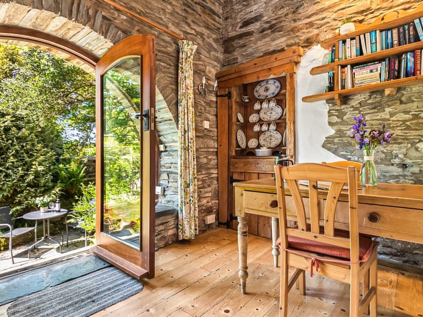 Dining Area | Ysgubor Ganol - Fron Isaf Cottages, Llanglydwen, near Narberth