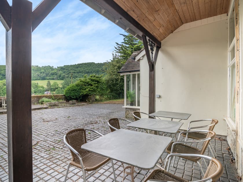 Sitting-out-area | Court Cottage, Knill, near Presteigne