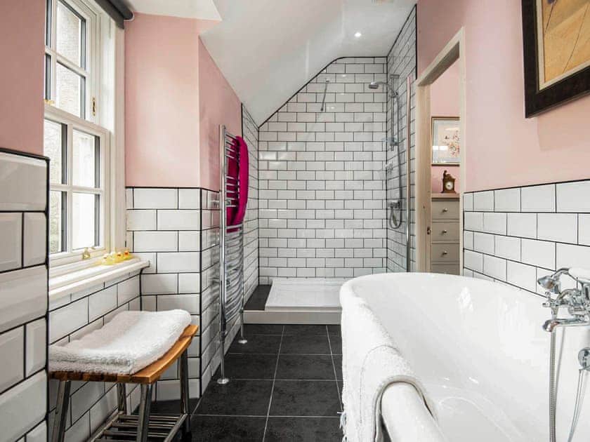 Bathroom | Hideaway, Kelso