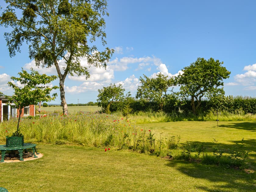 Garden | Wildflower View - Old School Holidays, Gembling