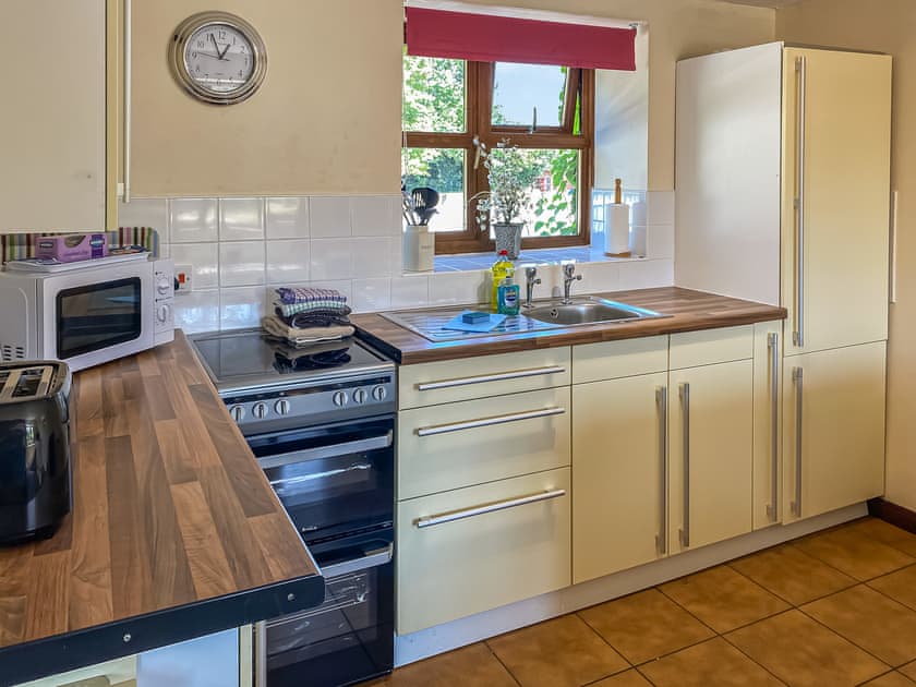 Kitchen | Frome - Lancombe Country Cottages , Higher Chilfrome