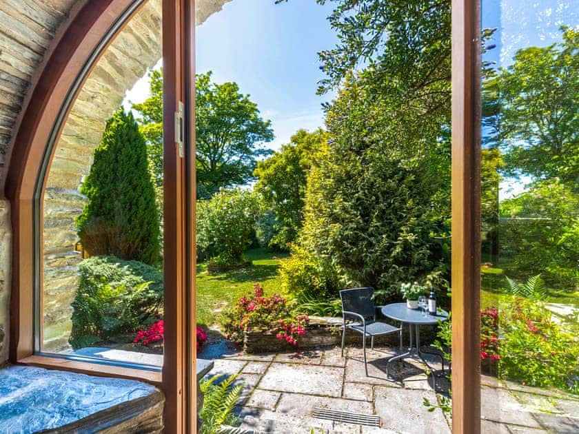 Patio | Ysgubor Ganol - Fron Isaf Cottages, Llanglydwen, near Narberth