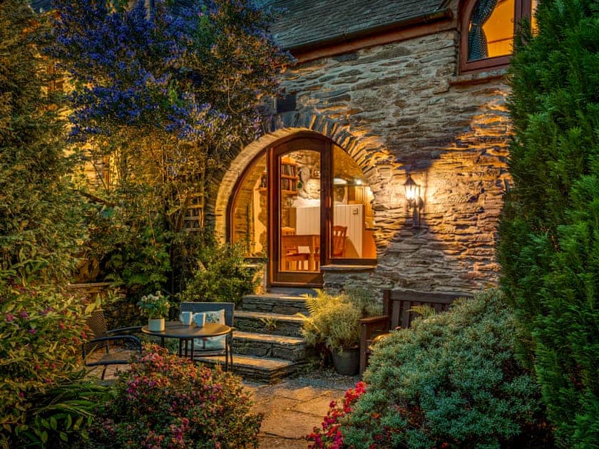 Exterior | Ysgubor Ganol - Fron Isaf Cottages, Llanglydwen, near Narberth