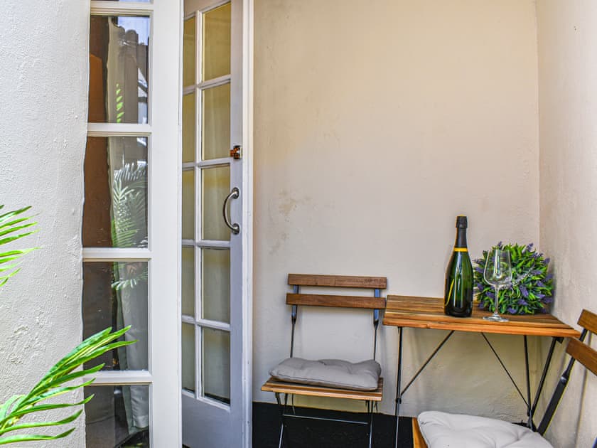 Sitting-out-area | Eton Cottage - Subiaco Holidays, Minehead