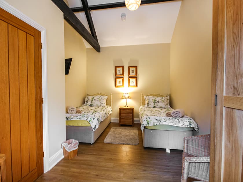 Twin bedroom | The Bothy - The Wheat Shed and The Bothy, Calthwaite, near Penrith