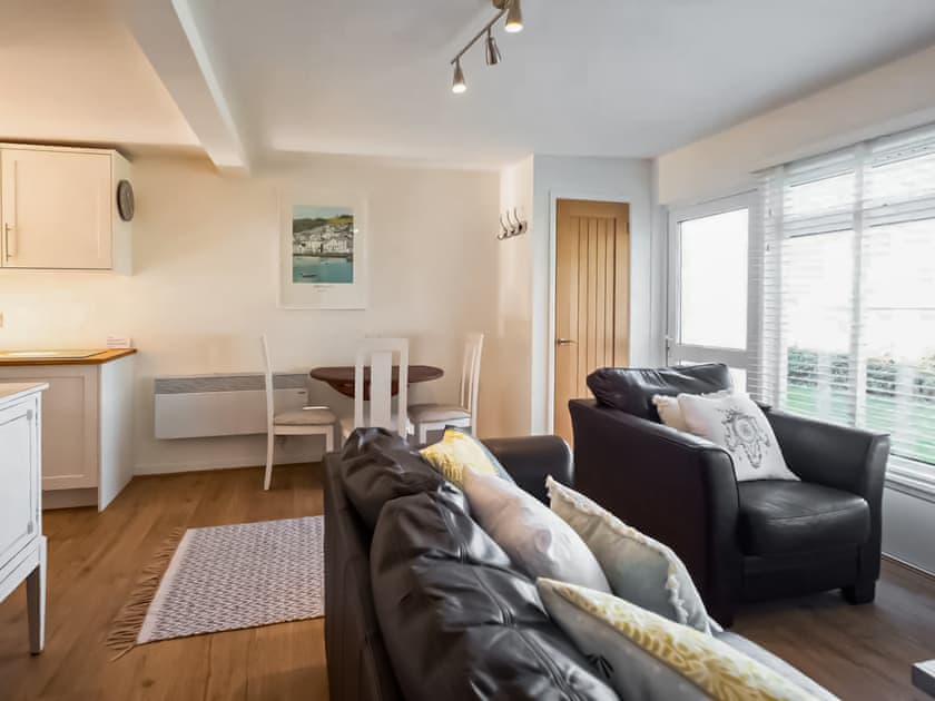 Living room | Chalet Peace, Dartmouth