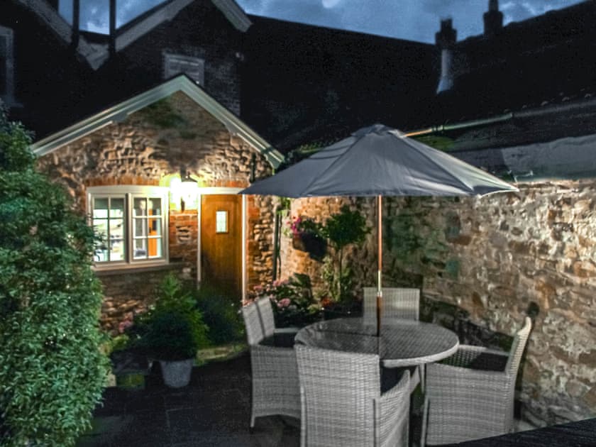 Log store by kitchen window | Pond View Cottage, Brantingham, near Beverley