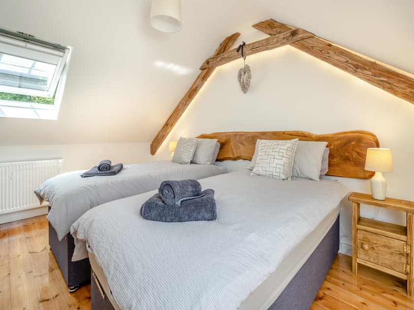 Twin bedroom | Y Beudy, Capel Bangor, near Aberystwyth