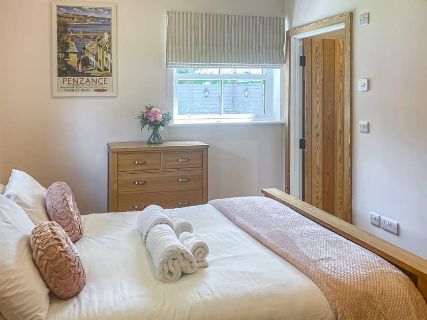 Double bedroom | Lower Stables - Lower Trembath, Buryas Bridge, near Penzance