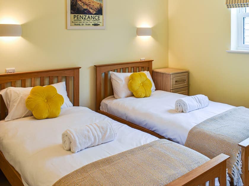 Twin bedroom | Lower Stables - Lower Trembath, Buryas Bridge, near Penzance